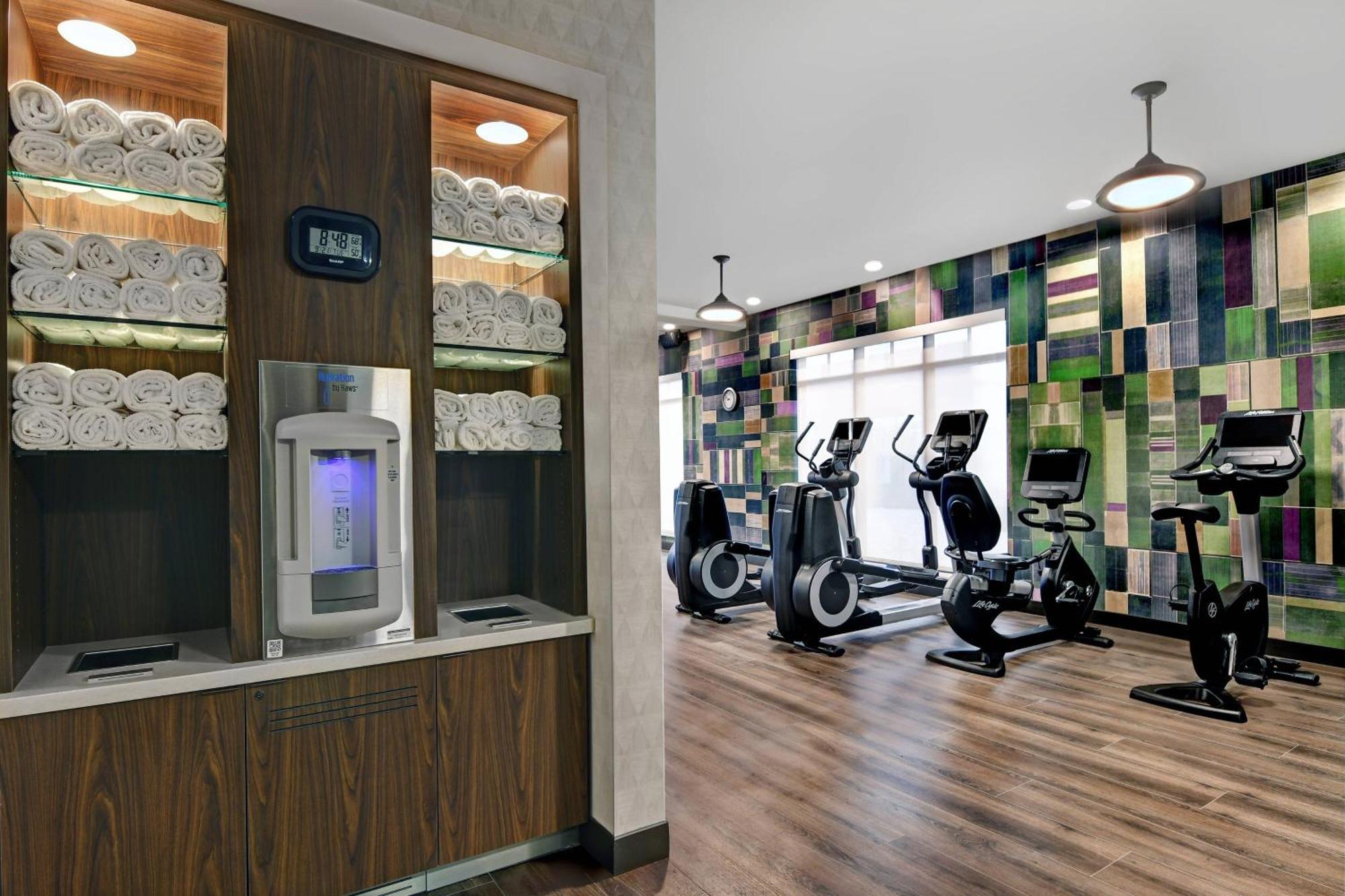 Courtyard By Marriott Manhattan Aggieville Kültér fotó