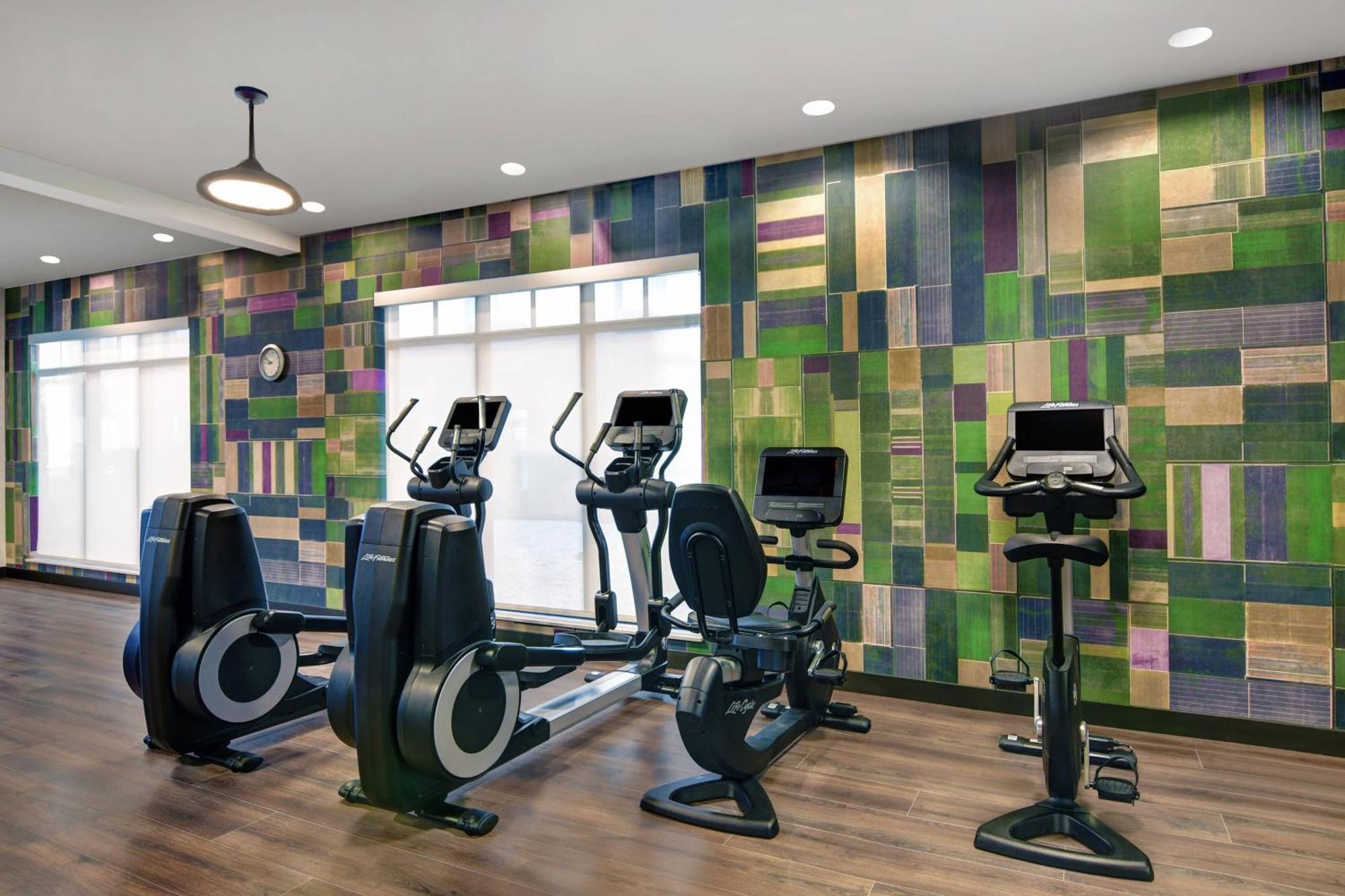Courtyard By Marriott Manhattan Aggieville Kültér fotó