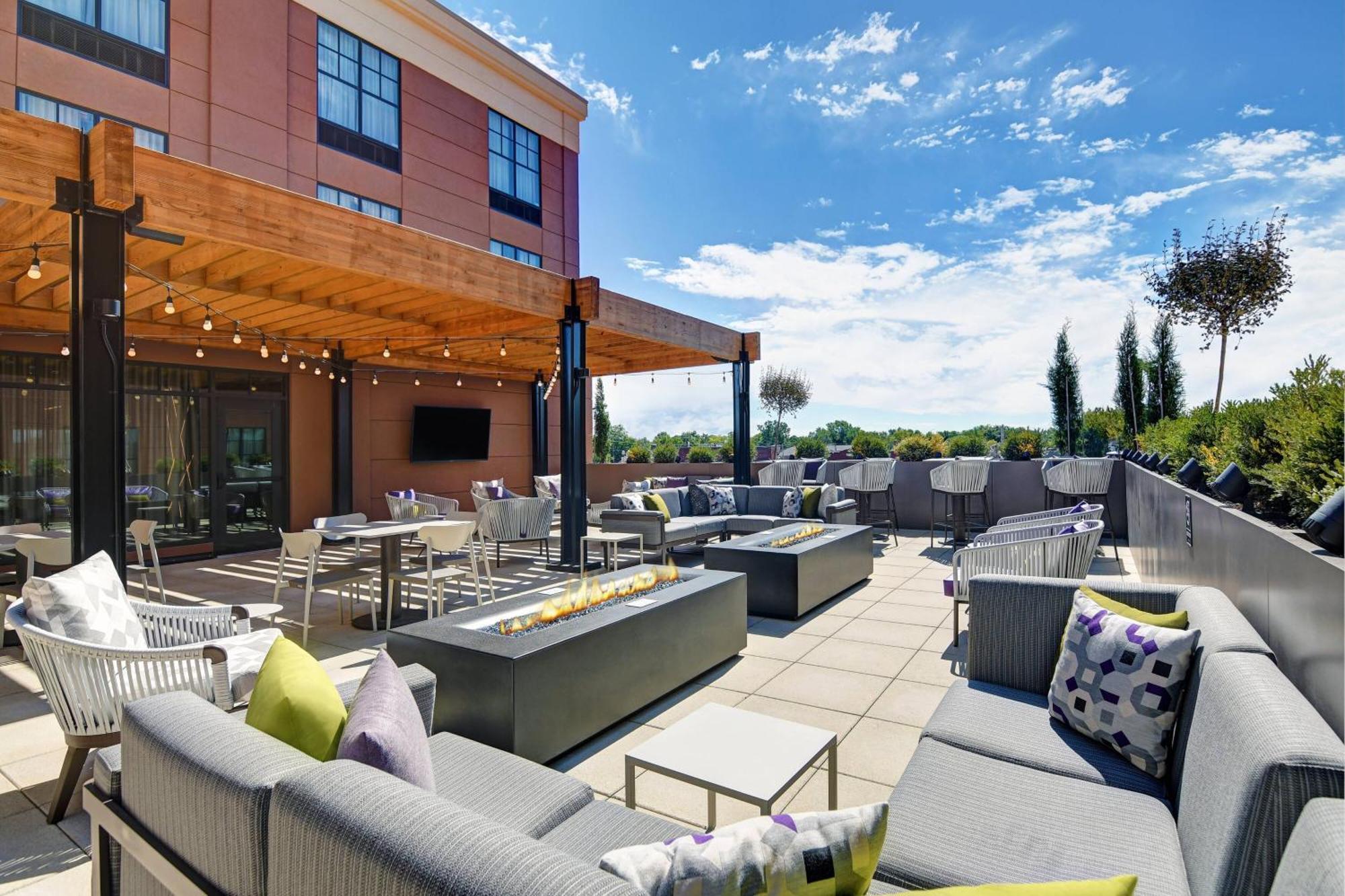 Courtyard By Marriott Manhattan Aggieville Kültér fotó