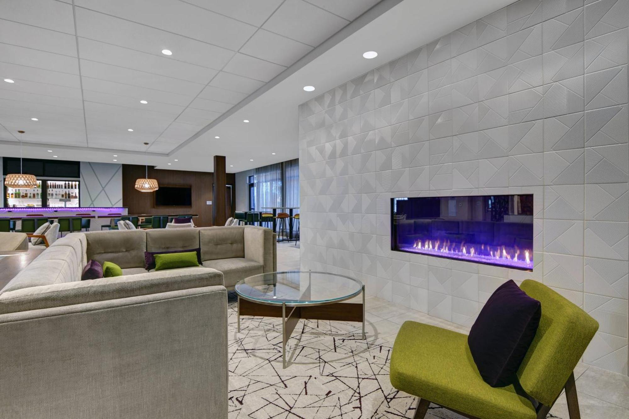 Courtyard By Marriott Manhattan Aggieville Kültér fotó